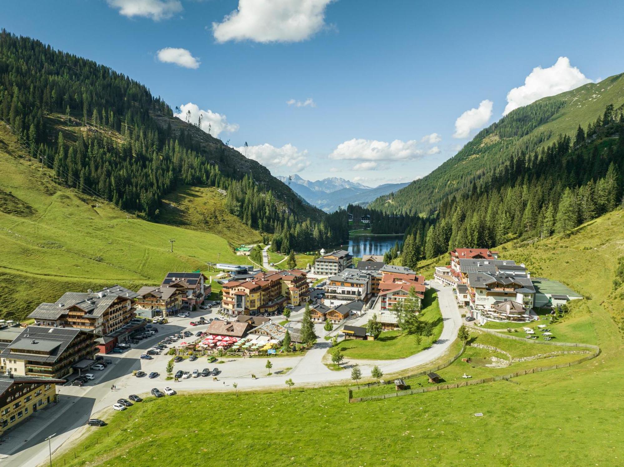 Firstpeak Zauchensee Hotel Exterior photo